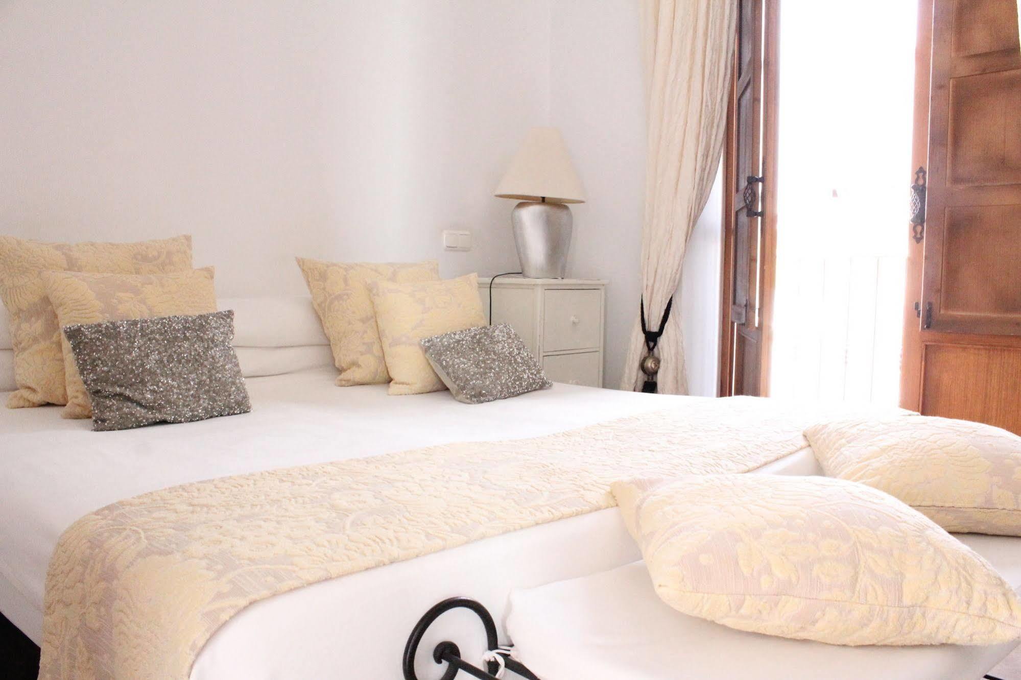 Hotel Palacio Blanco Velez Malaga Buitenkant foto