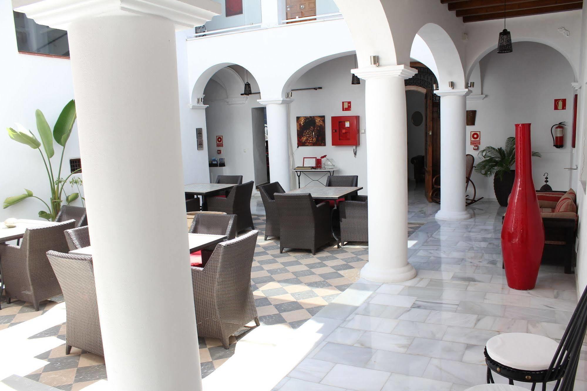 Hotel Palacio Blanco Velez Malaga Buitenkant foto